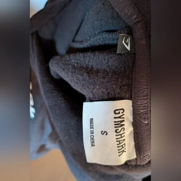 Gymshark Women's Black Cropped Hoodie - Picture 4 of 4